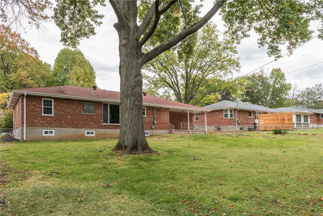 Heege Manor - Residential