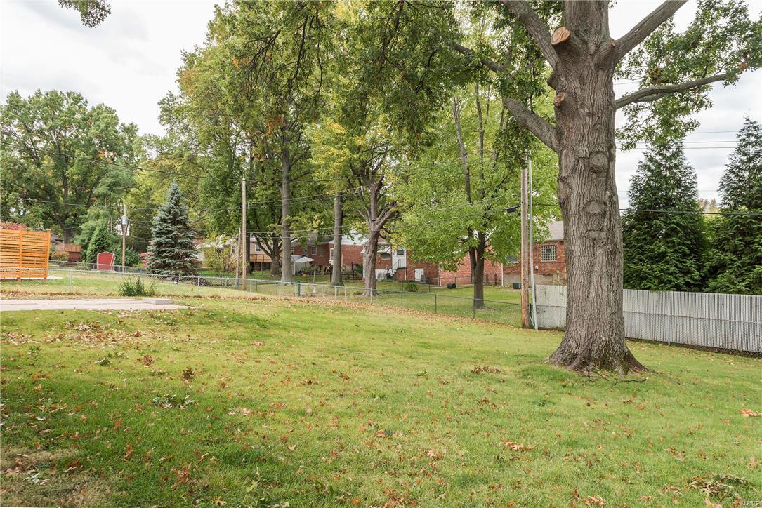 Heege Manor - Residential