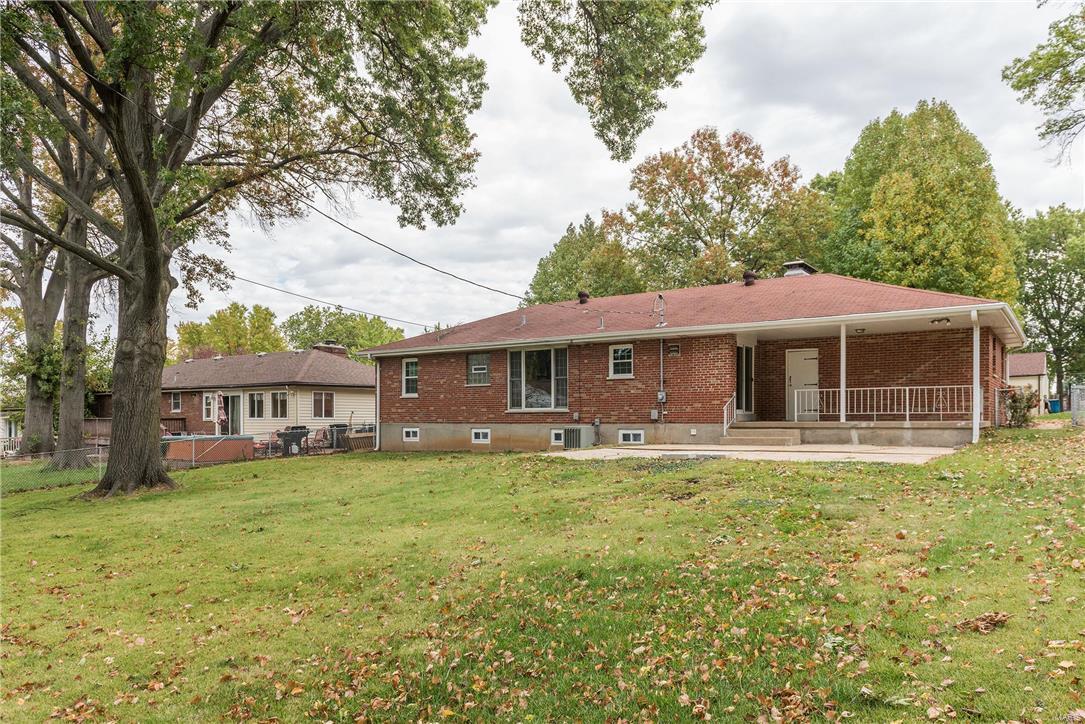 Heege Manor - Residential