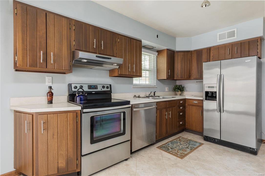 Heege Manor - Residential