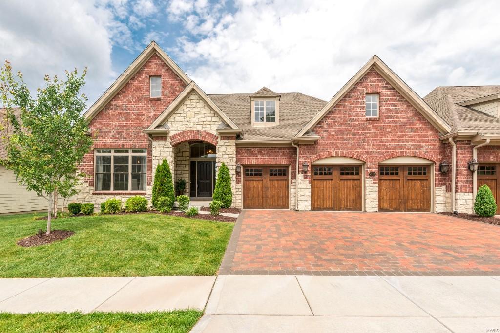 Villas At Meadowbrook The - Residential