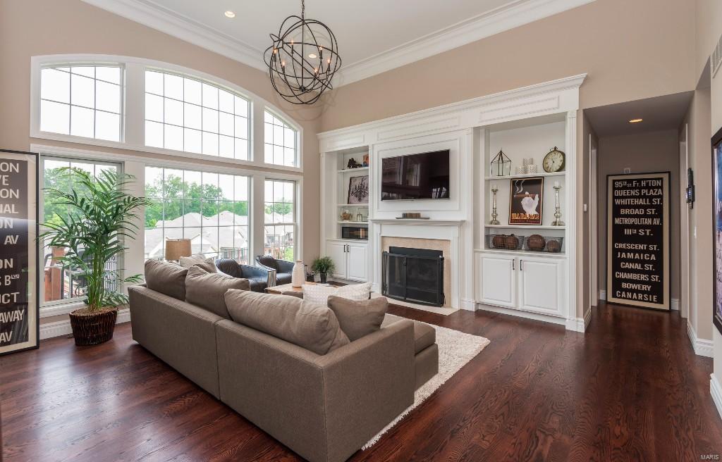 Villas At Meadowbrook The - Residential