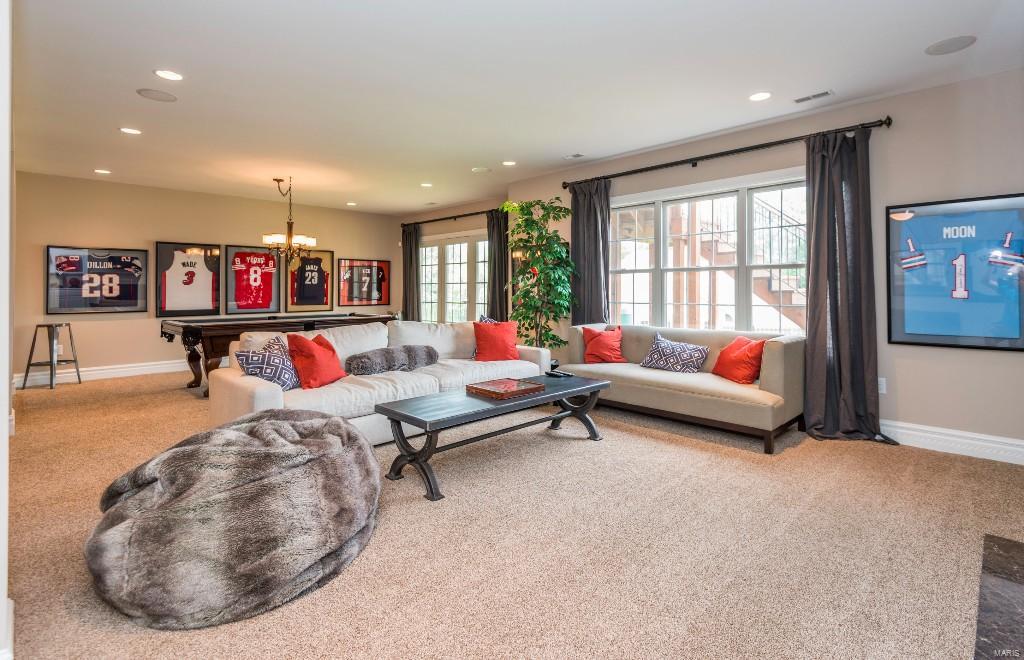 Villas At Meadowbrook The - Residential