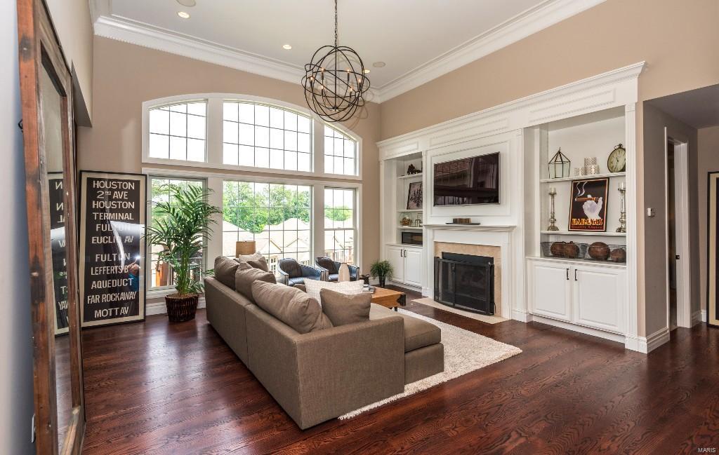 Villas At Meadowbrook The - Residential