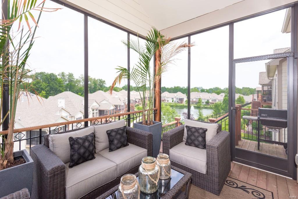 Villas At Meadowbrook The - Residential