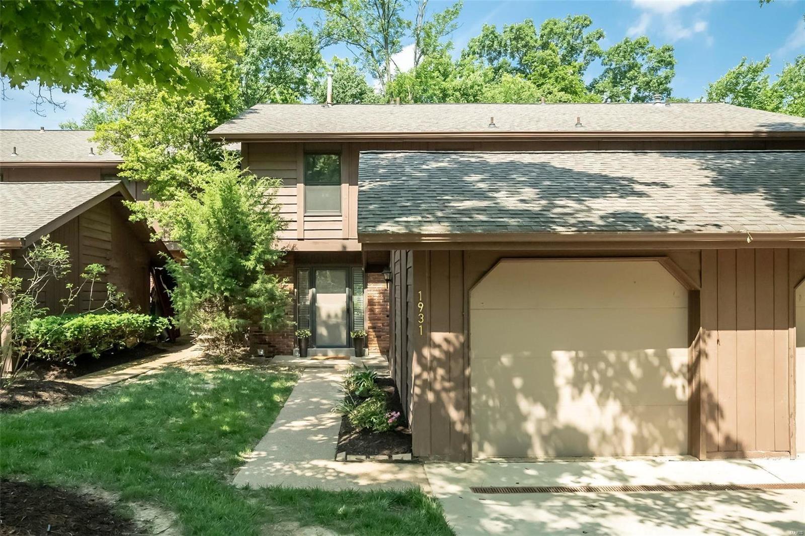 View Kirkwood, MO 63122 condo