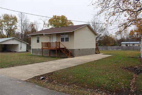 2318 Arkansas, Poplar Bluff, MO 63901 - #: 24073690