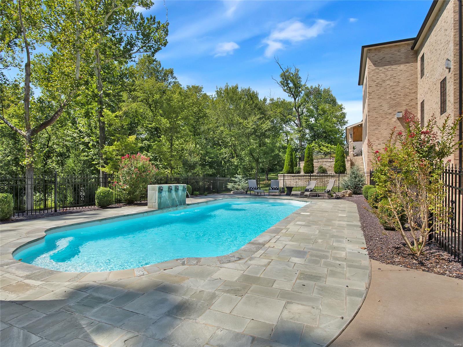 Ridgecreek Estate - Residential