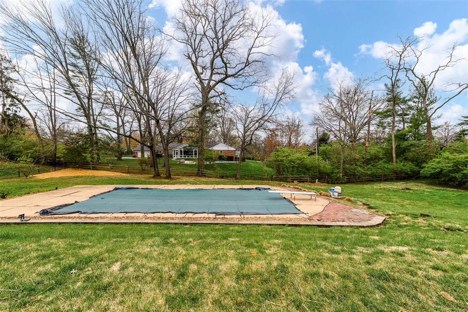 Steeplechase Lane - Residential