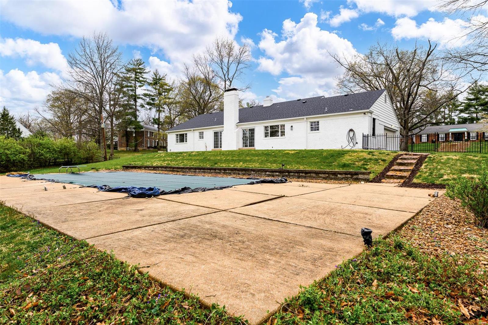 Steeplechase Lane - Residential