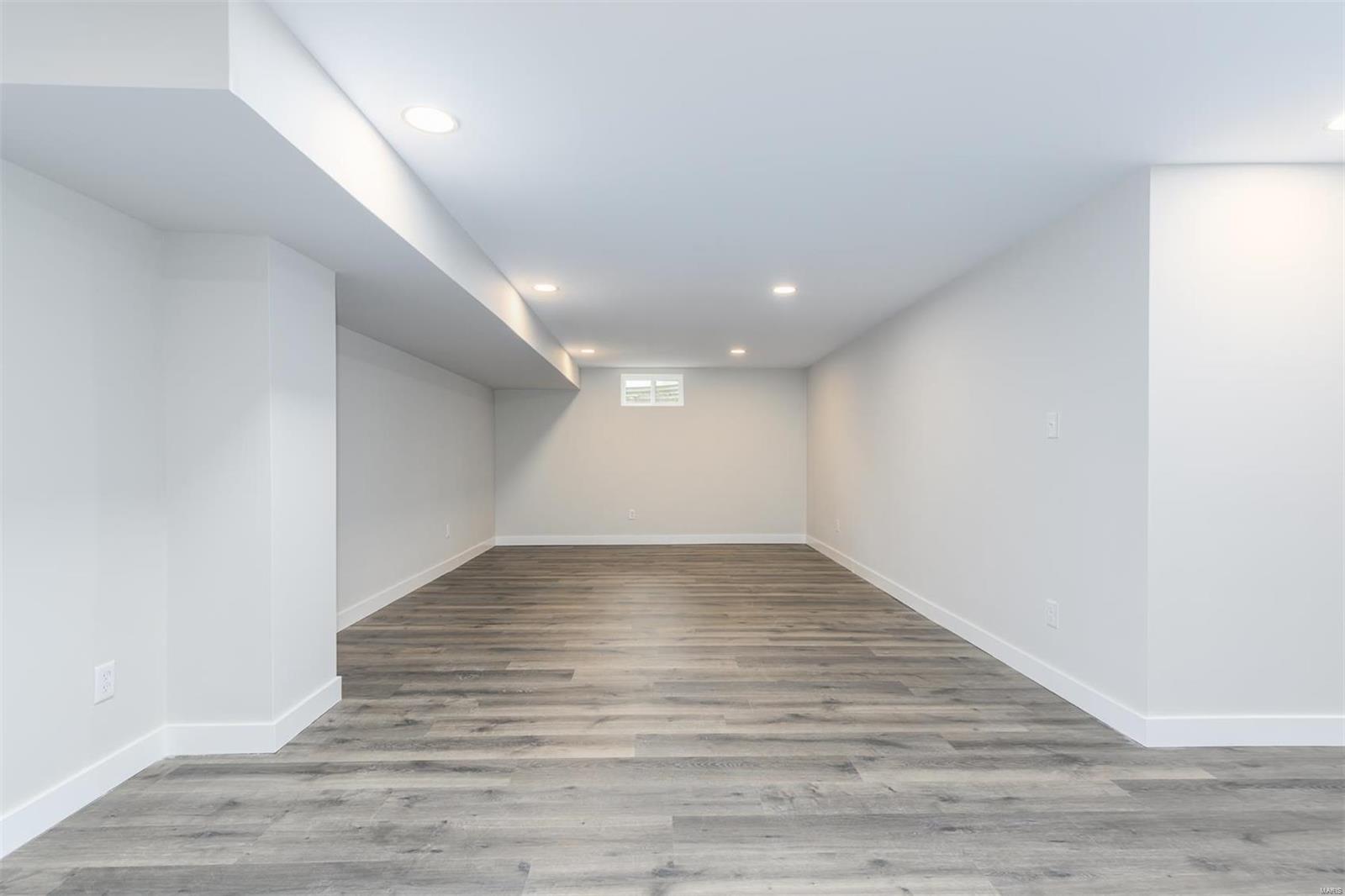 Steeplechase Lane - Residential