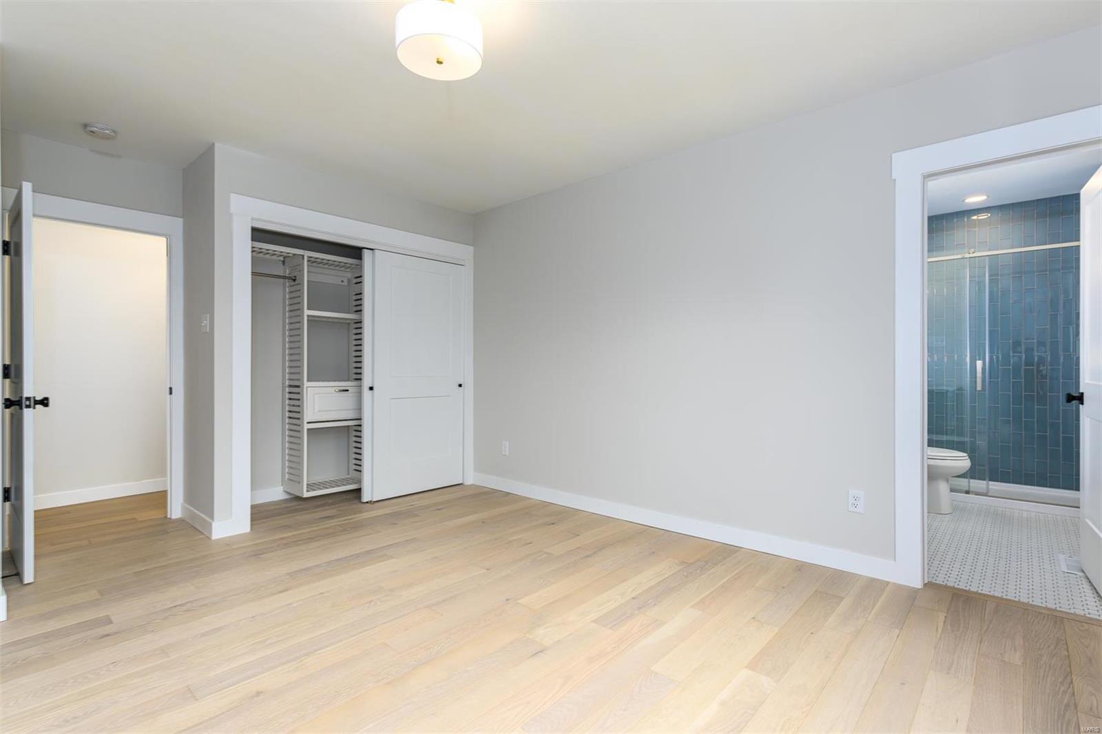 Steeplechase Lane - Residential