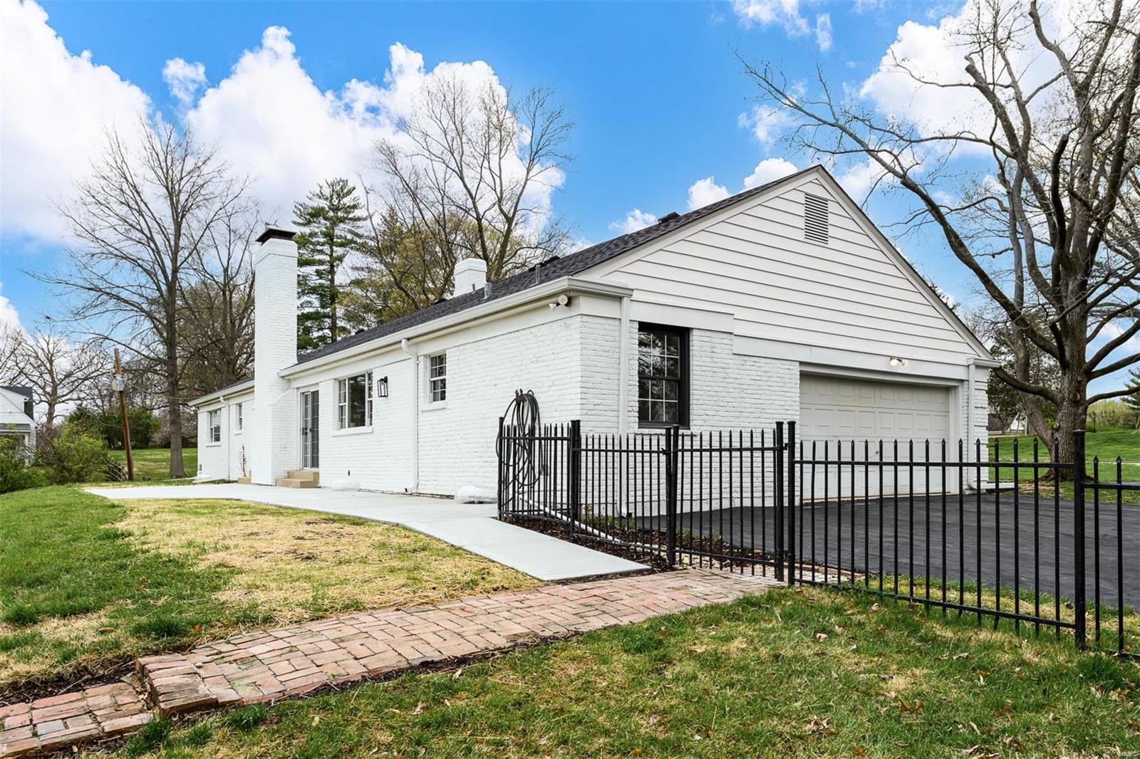 Steeplechase Lane - Residential