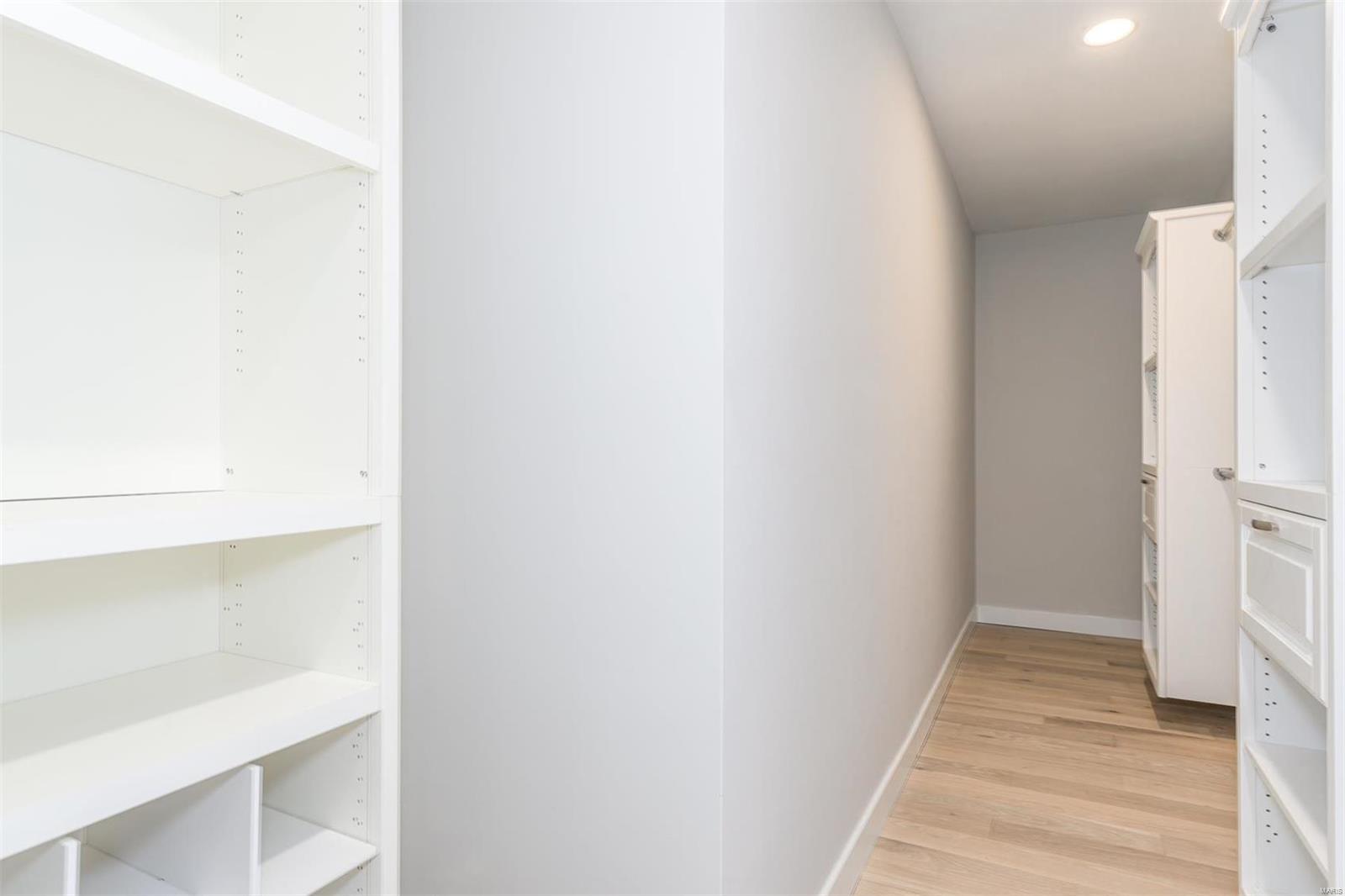 Steeplechase Lane - Residential