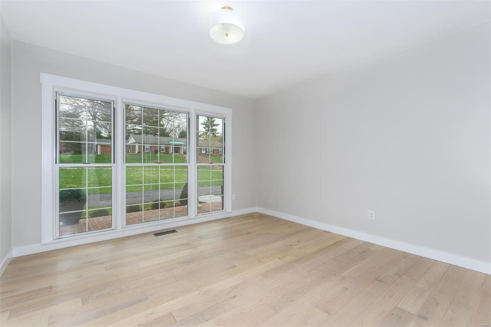 Steeplechase Lane - Residential