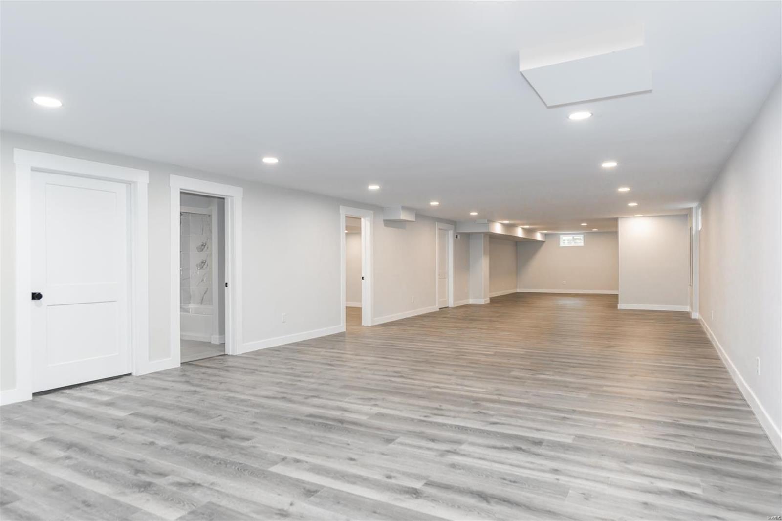 Steeplechase Lane - Residential