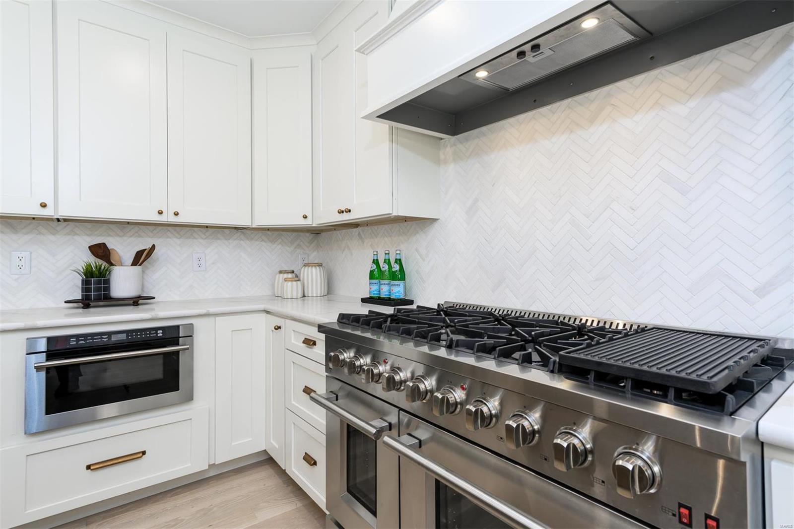 Steeplechase Lane - Residential