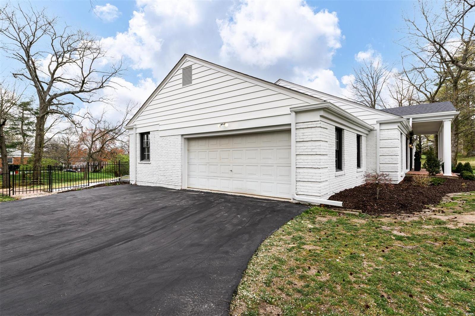 Steeplechase Lane - Residential