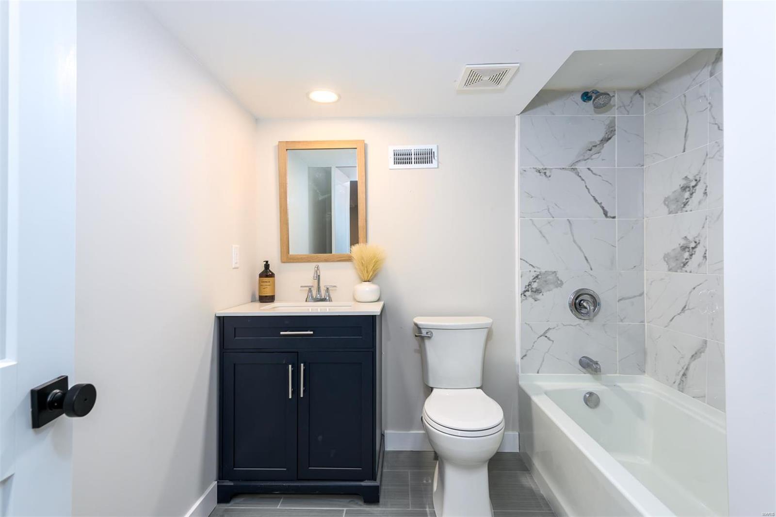 Steeplechase Lane - Residential