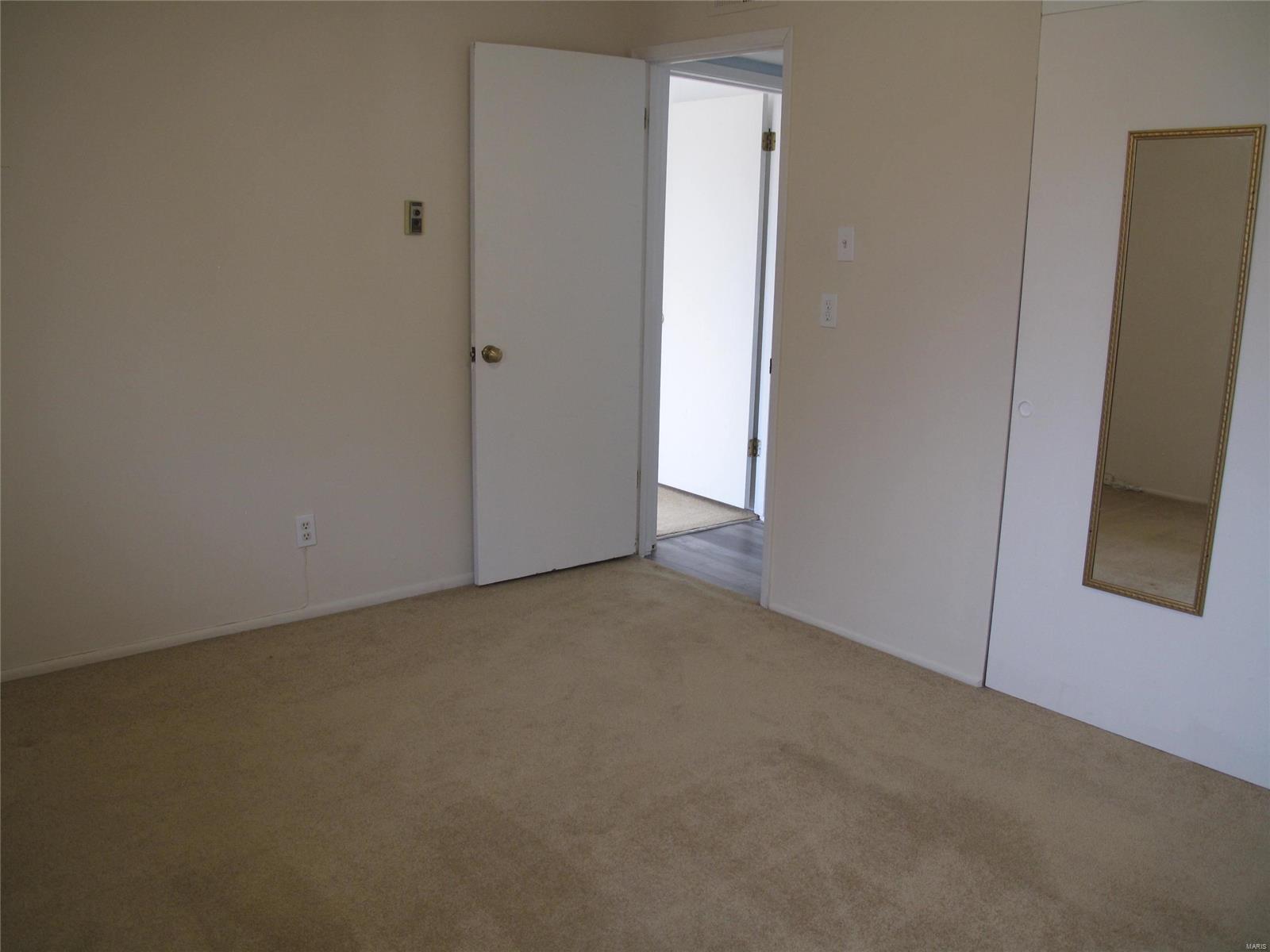 Sakura Gardens Condo - Residential