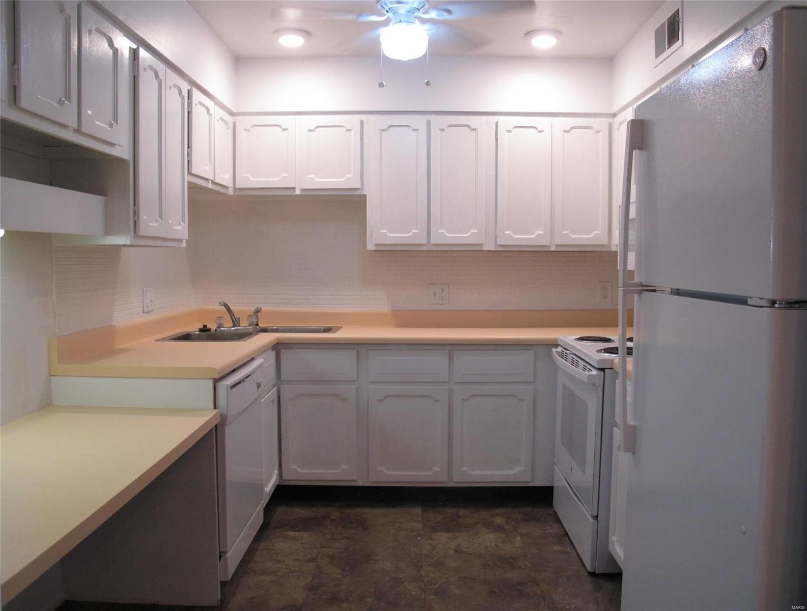 Sakura Gardens Condo - Residential