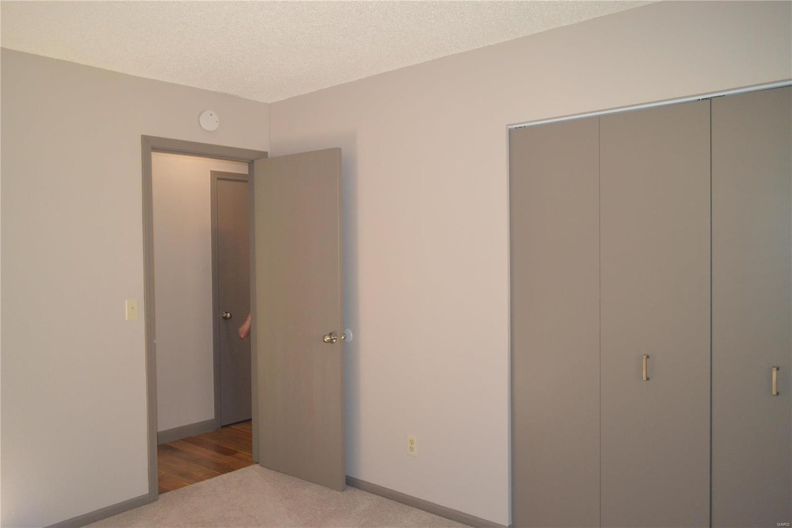 Country Lane Woods II 5 - Residential Lease