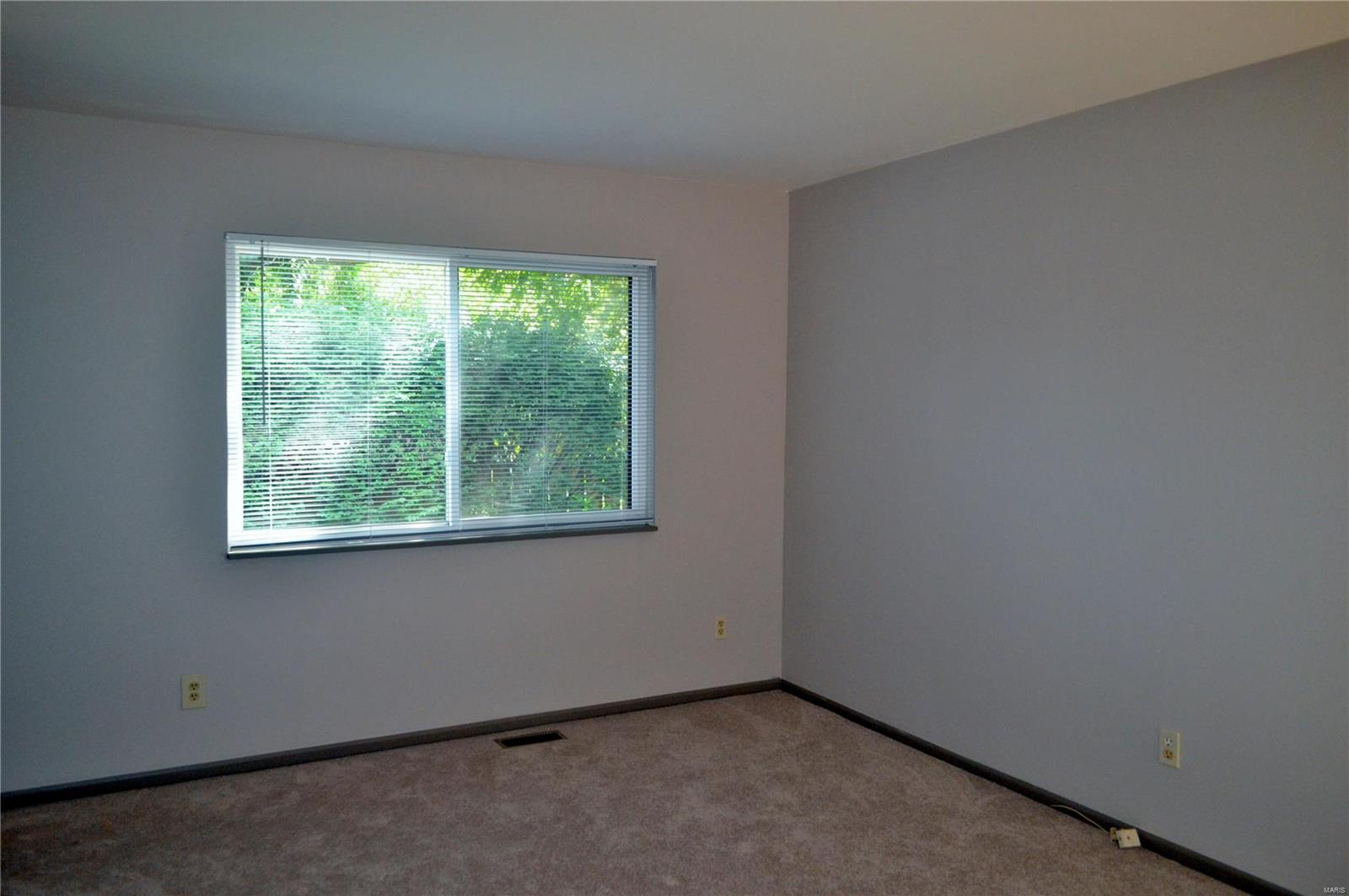 Country Lane Woods II 5 - Residential Lease