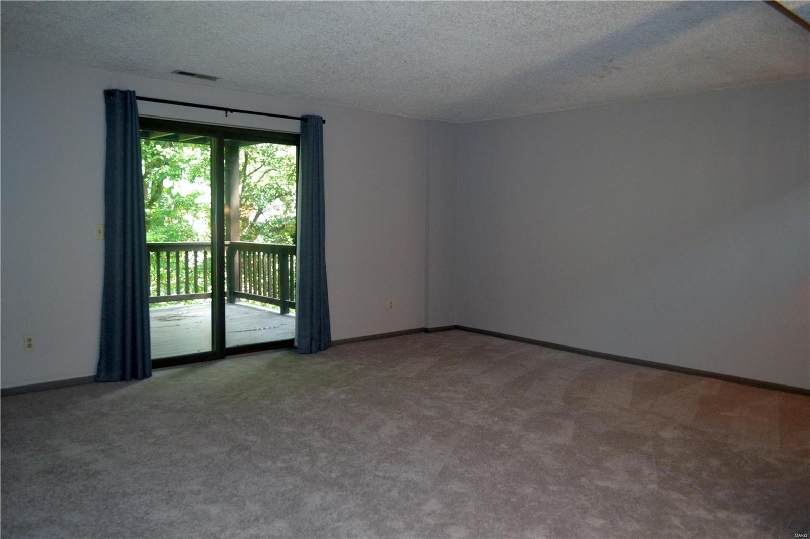 Country Lane Woods II 5 - Residential Lease