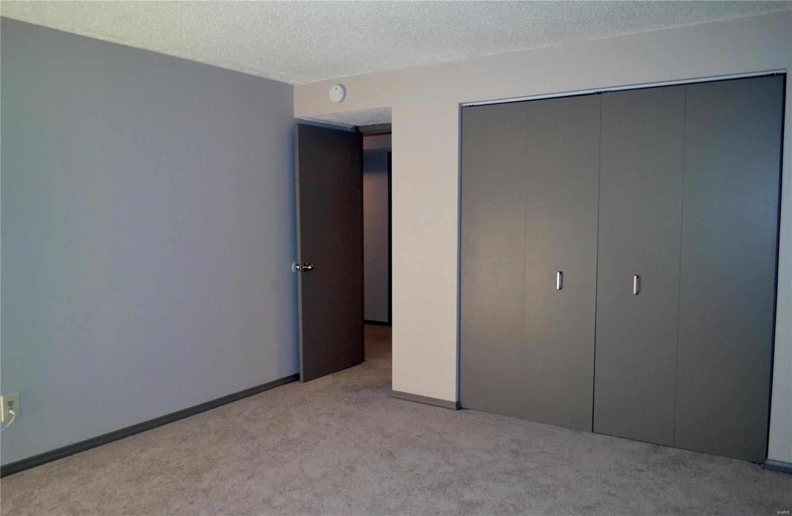 Country Lane Woods II 5 - Residential Lease