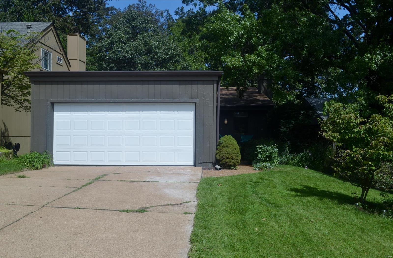 Country Lane Woods II 5 - Residential Lease