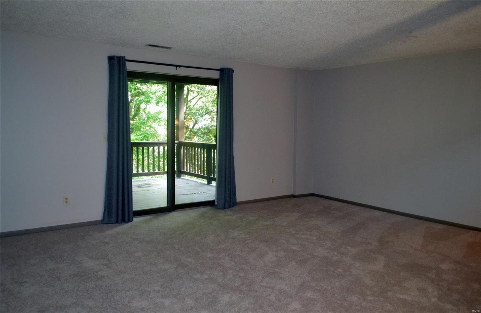 Country Lane Woods II 5 - Residential Lease