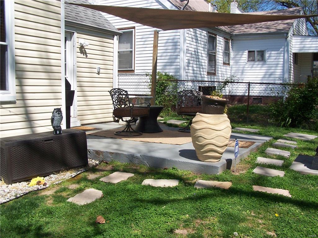 Breckenridge Place - Residential Lease