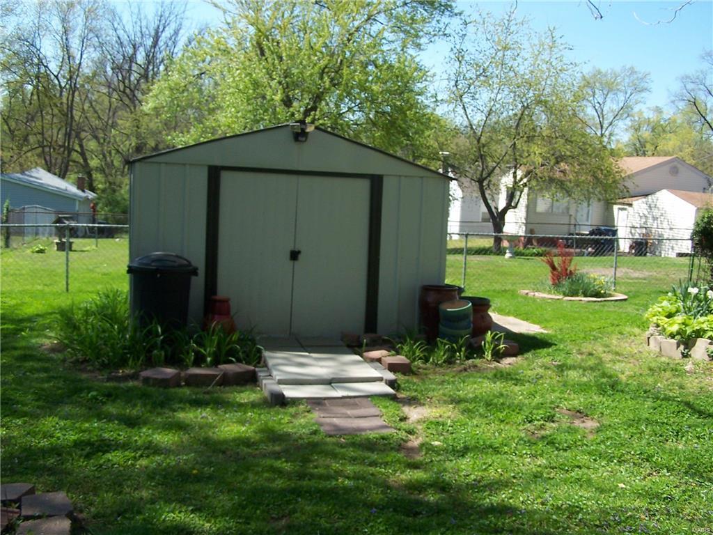 Breckenridge Place - Residential Lease