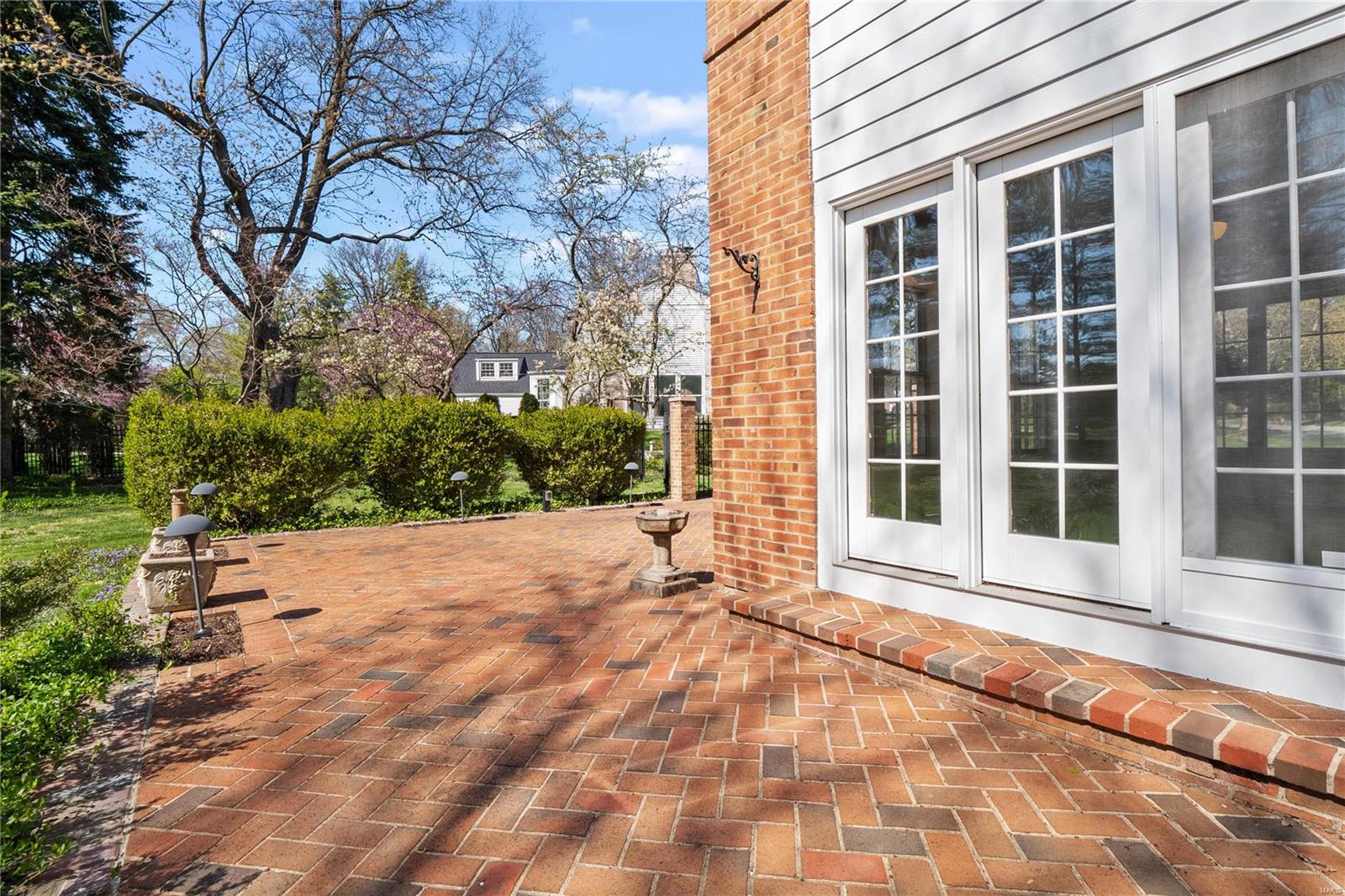 Town & Country - Residential