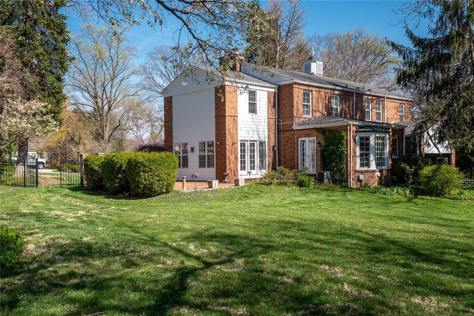 Town & Country - Residential