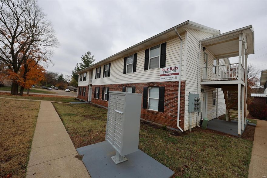 Welcome to 1000 Jane Dr, a meticulously maintained 23-unit apartment building in Park Hills, MO. With 19 of 24 units renovated in 2022, this property offers modern living spaces featuring new kitchens, bathrooms, flooring, and appliances. Updates include new roofs, mailboxes, siding, and signage. Choose from 6 two-bed, 1.5-bath townhouses, 5 1-bed, 1-bath units, and 12 two-bed, 1-bath units. Conveniently located near amenities, it’s a turnkey investment opportunity. Agent owned, showings with accepted contract. OM available upon request.