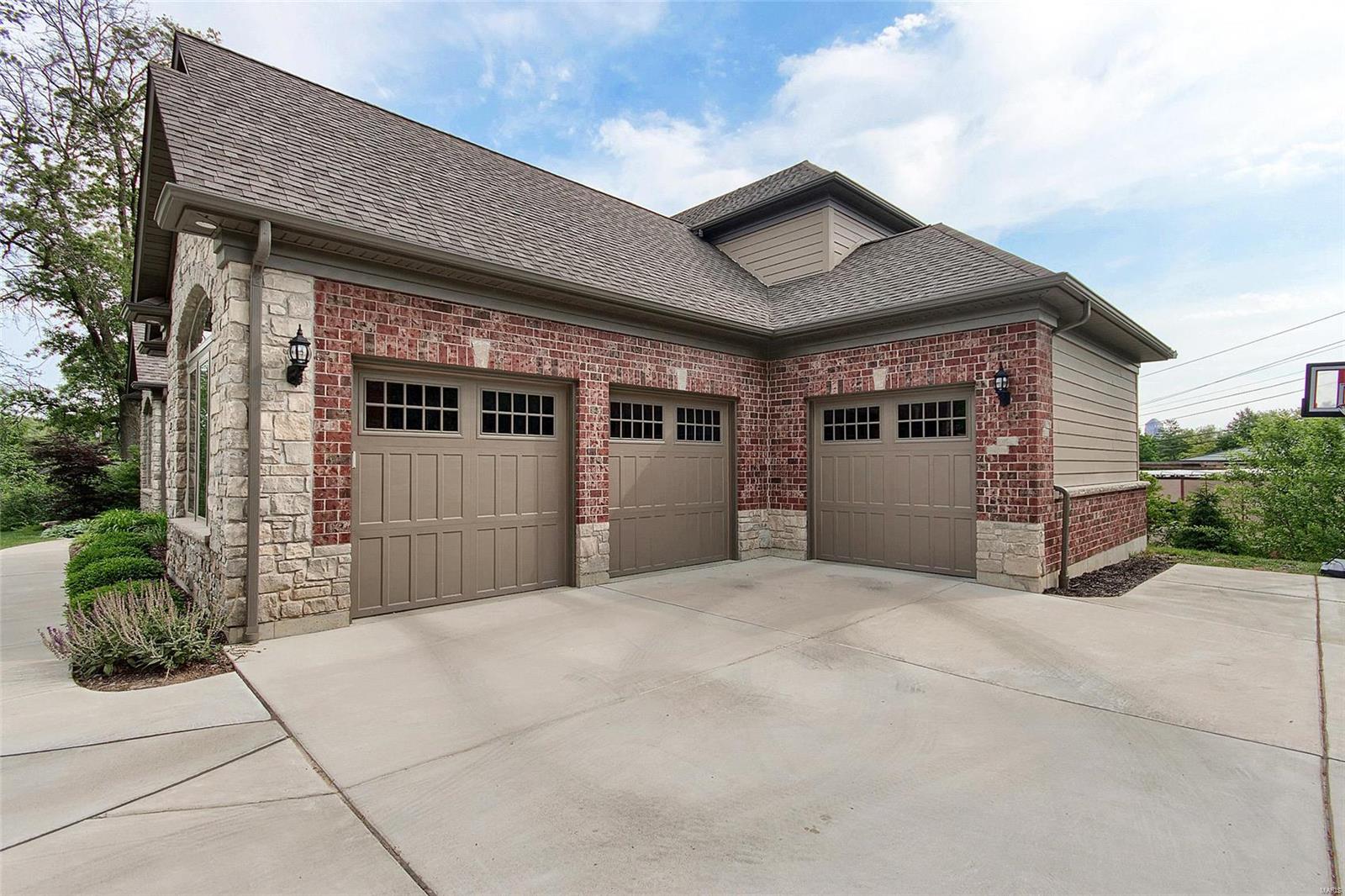 Valley View Place - Residential