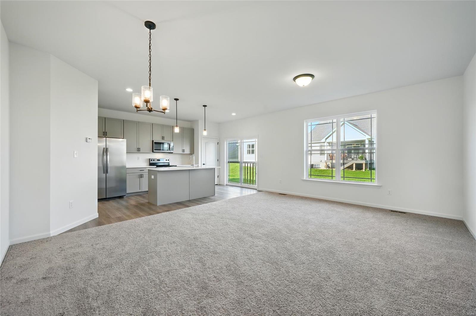 9067 Camino Trail