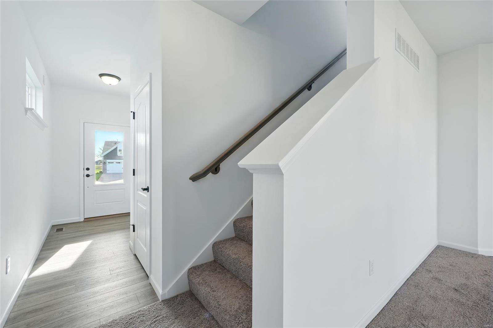 9067 Camino Trail