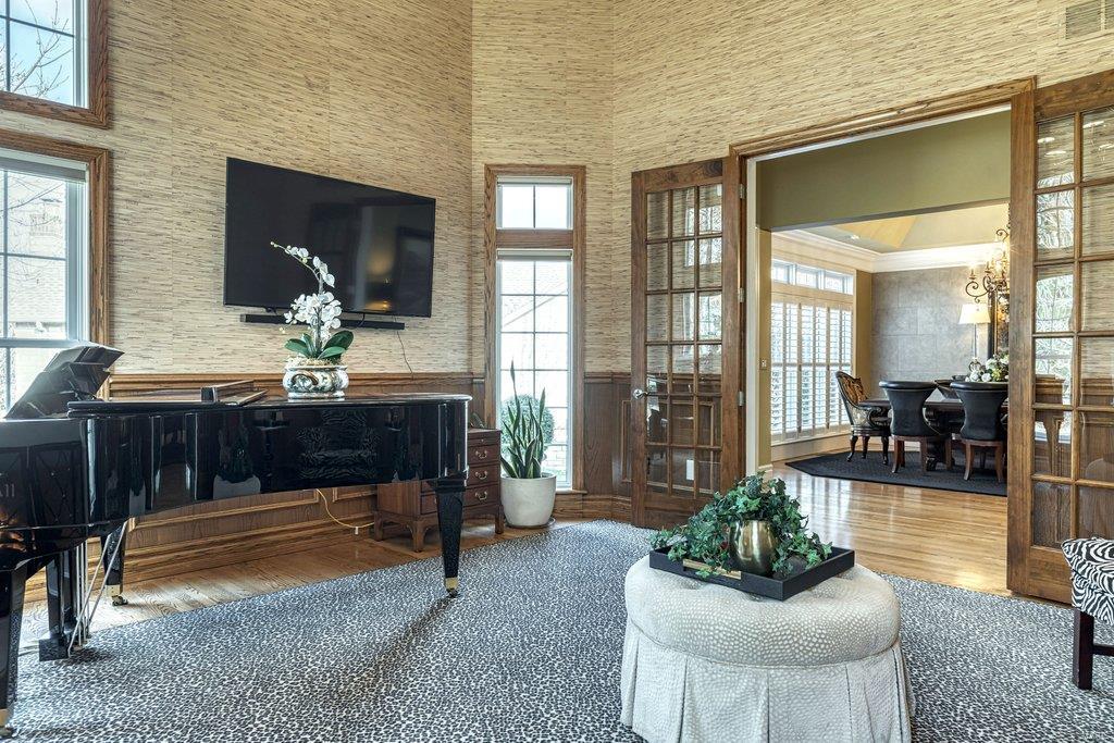 Villas At Meadowbrook The - Residential