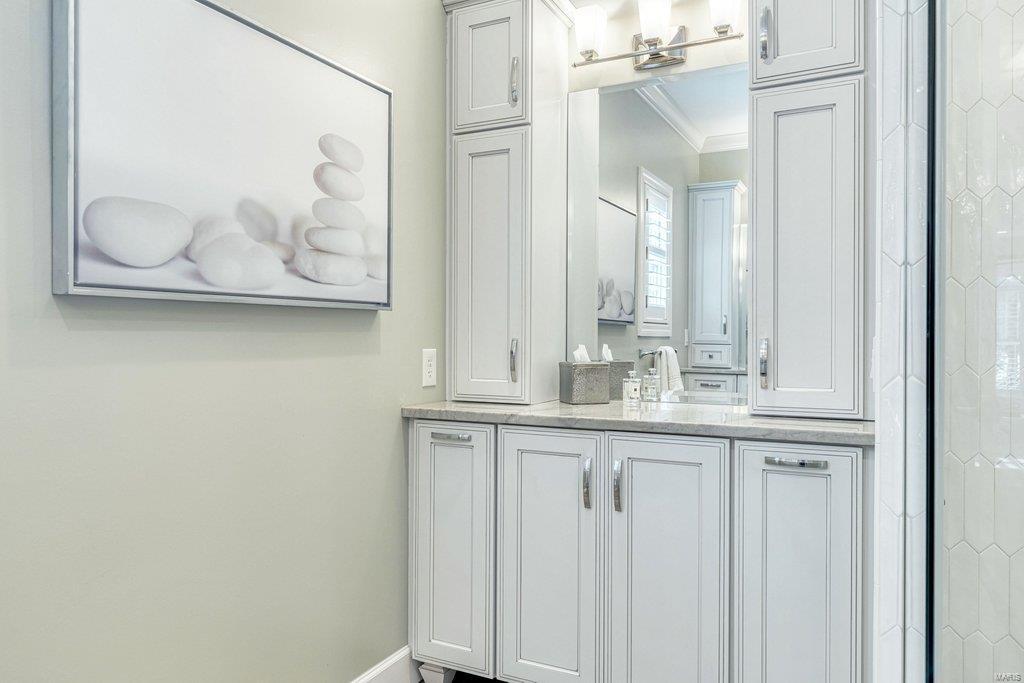 Villas At Meadowbrook The - Residential