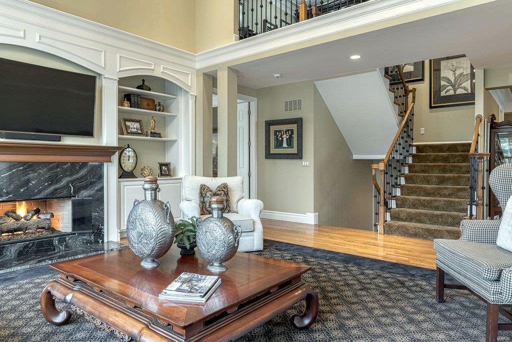 Villas At Meadowbrook The - Residential