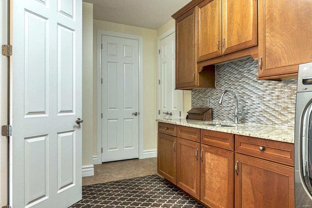 Villas At Meadowbrook The - Residential