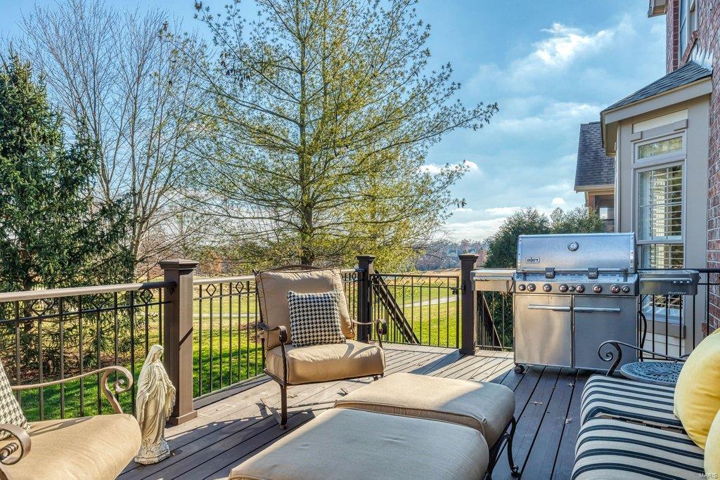 Villas At Meadowbrook The - Residential