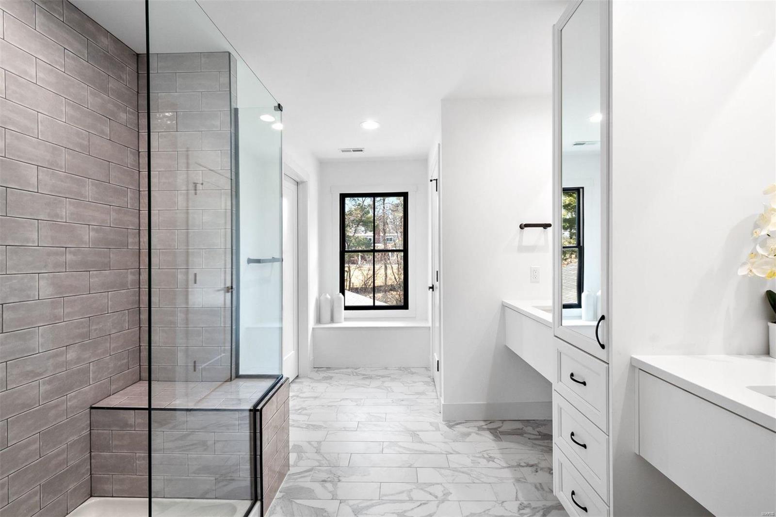 Radcliffe 3 - Residential