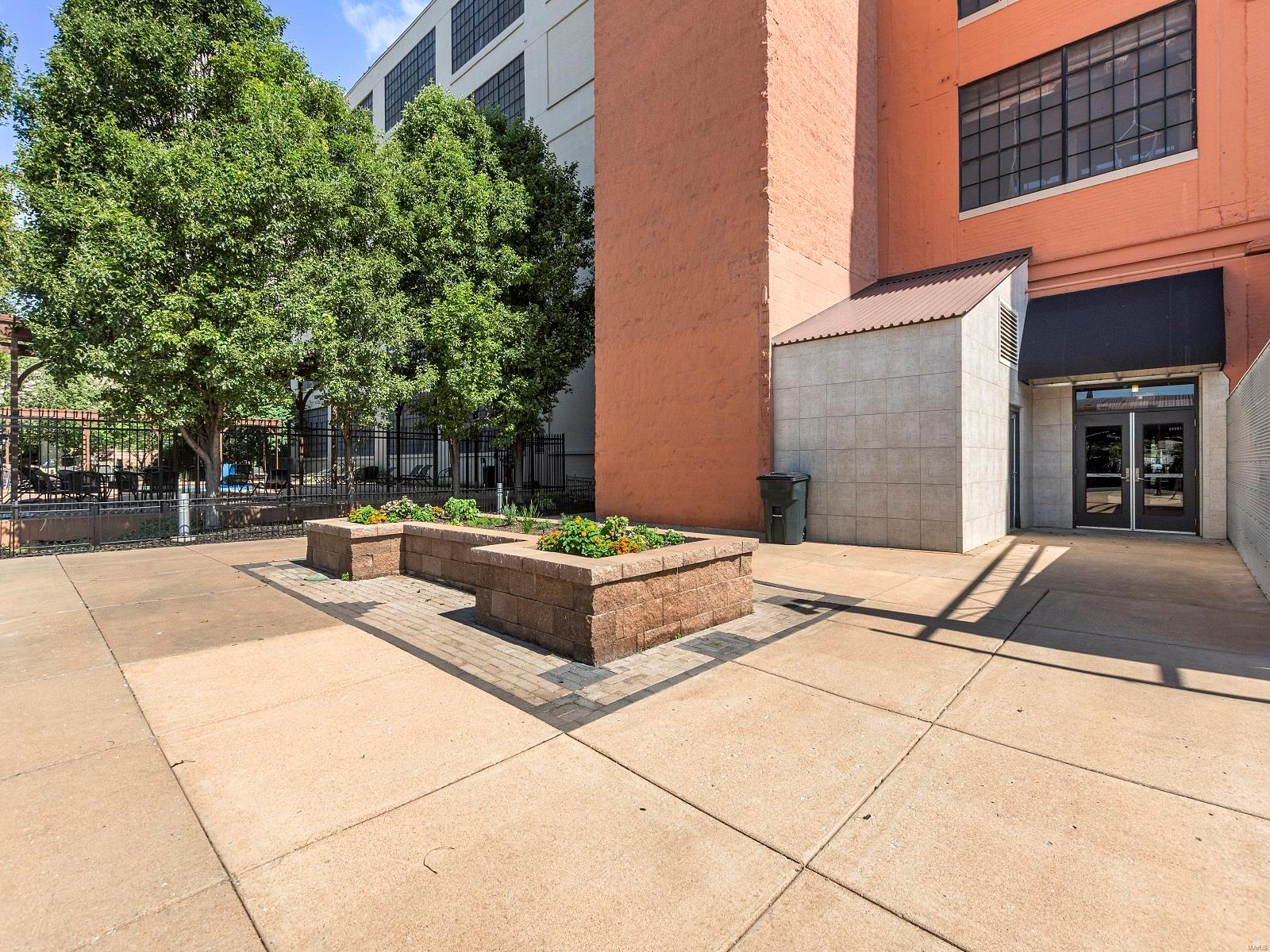 First Amendment/West End Lofts - Residential