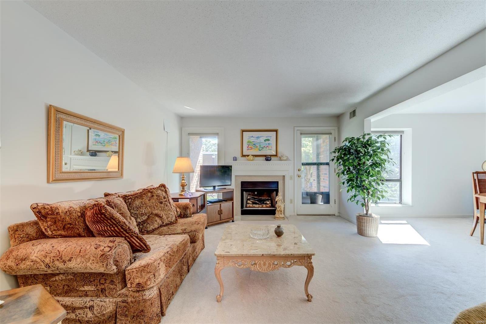 Coeur De Royale Condo Ph Iii - Residential