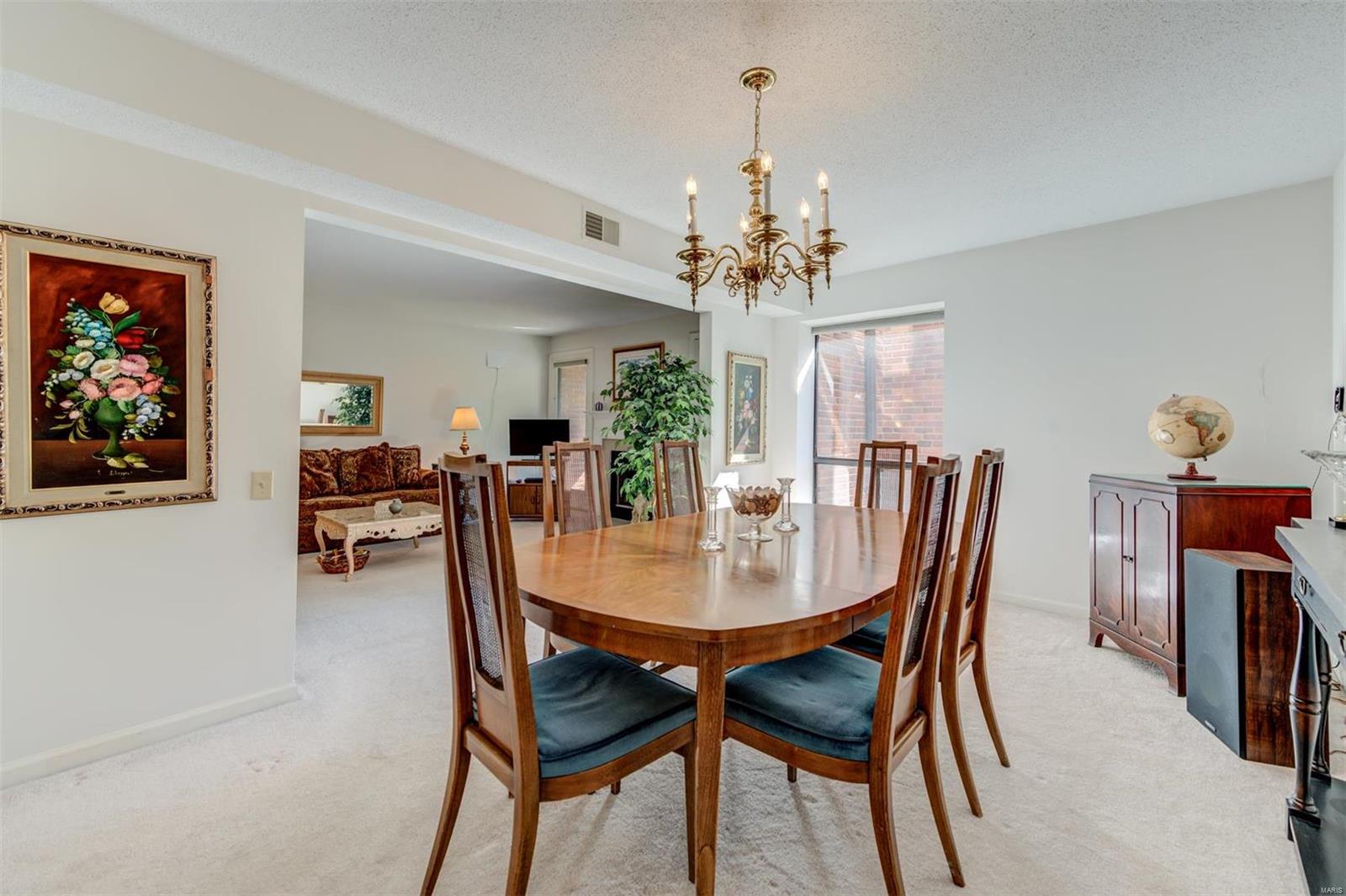 Coeur De Royale Condo Ph Iii - Residential