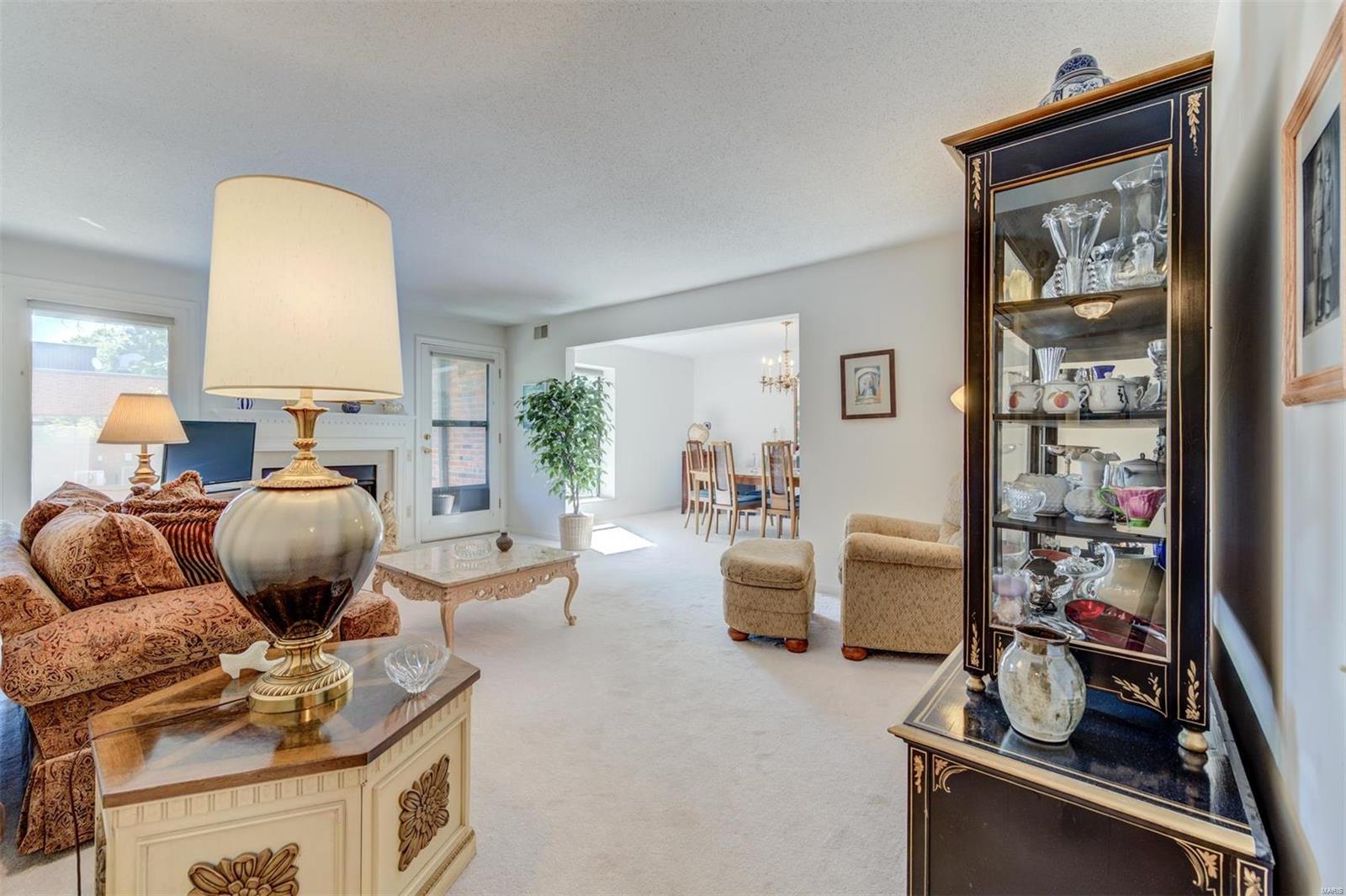 Coeur De Royale Condo Ph Iii - Residential