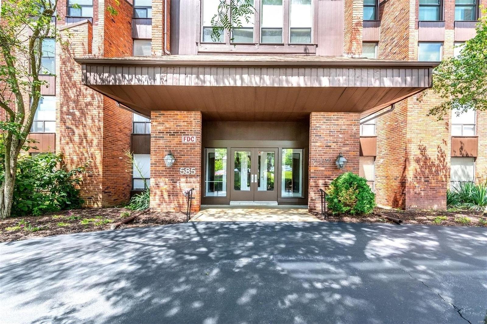 Coeur De Royale Condo Ph Iii - Residential